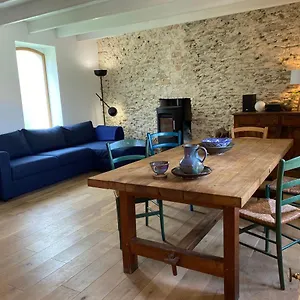 Hébergement de vacances Maison De Caractère Au Centre, Locmaria